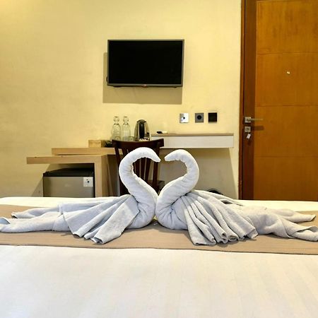 Srikrisna Hotel Seminyak  Bagian luar foto