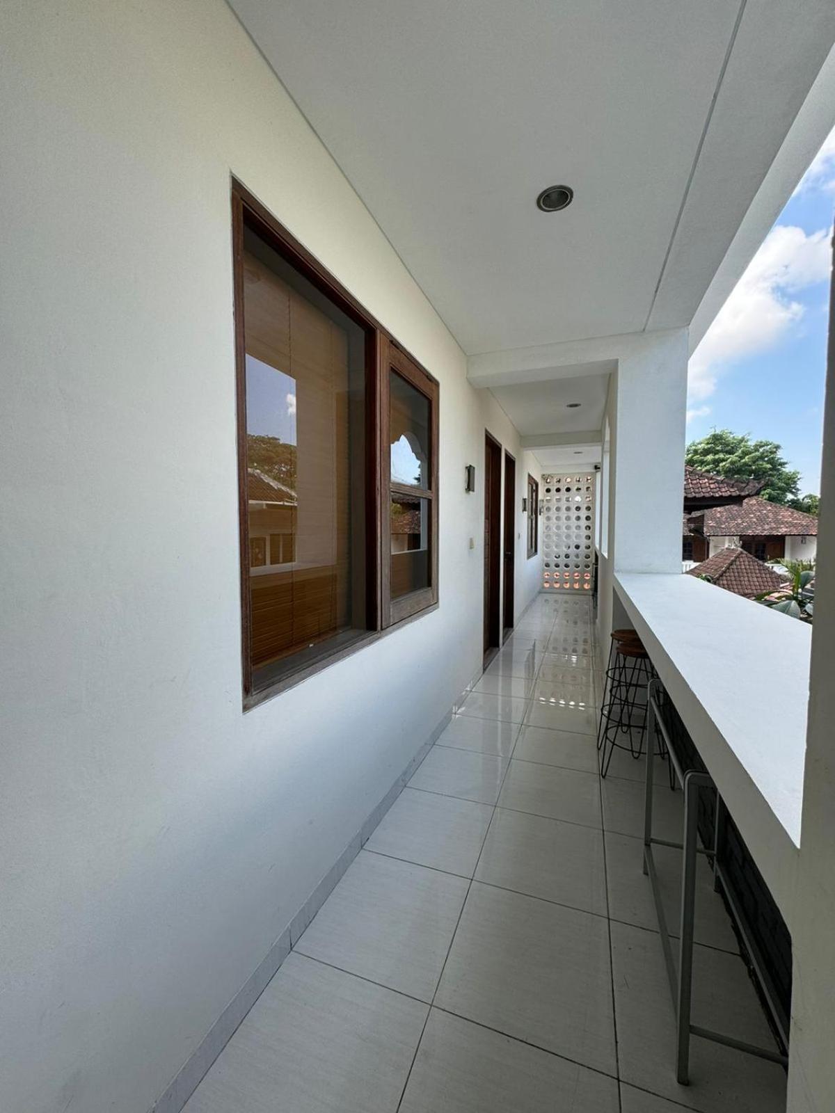 Srikrisna Hotel Seminyak  Bagian luar foto